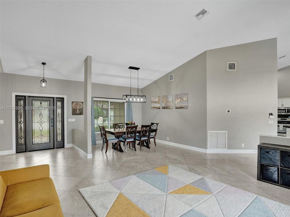 For Sale: $885,000 (4 beds, 3 baths, 2661 Square Feet)