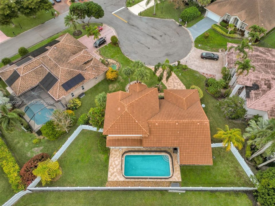 For Sale: $885,000 (4 beds, 3 baths, 2661 Square Feet)