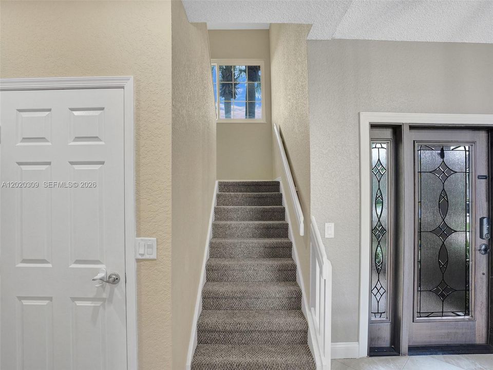 For Sale: $885,000 (4 beds, 3 baths, 2661 Square Feet)