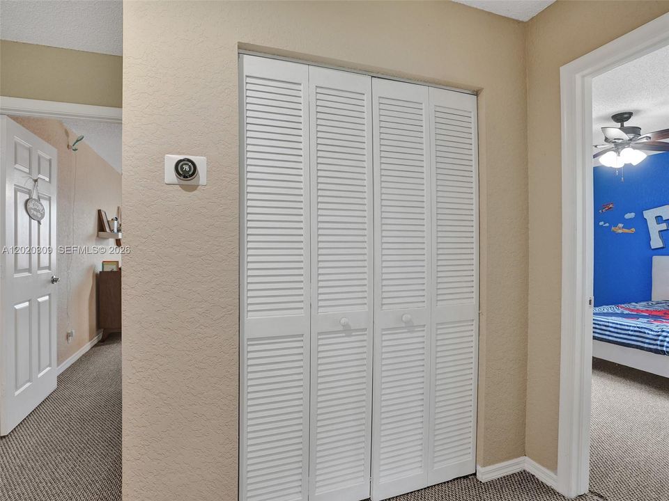 For Sale: $885,000 (4 beds, 3 baths, 2661 Square Feet)