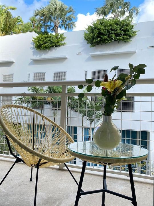 Activo con contrato: $352,000 (1 camas, 1 baños, 706 Pies cuadrados)