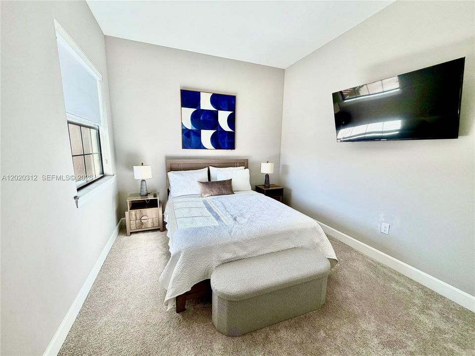 For Rent: $4,500 (3 beds, 3 baths, 2393 Square Feet)