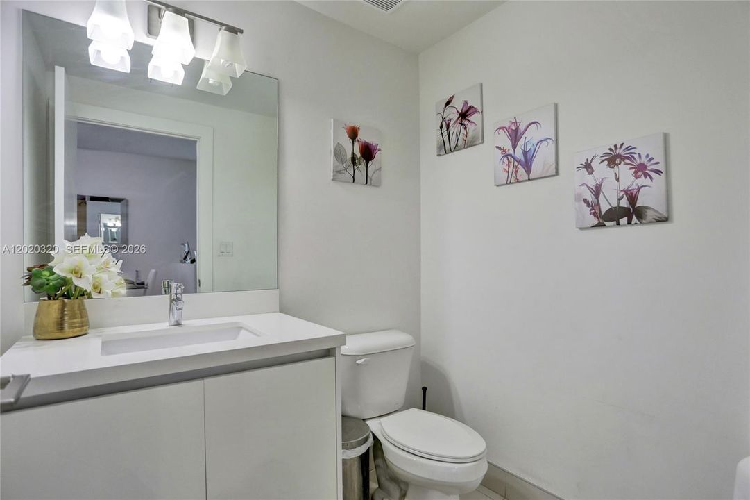 В аренду: $4,950 (4 спален, 3 ванн, 2043 Квадратных фут)
