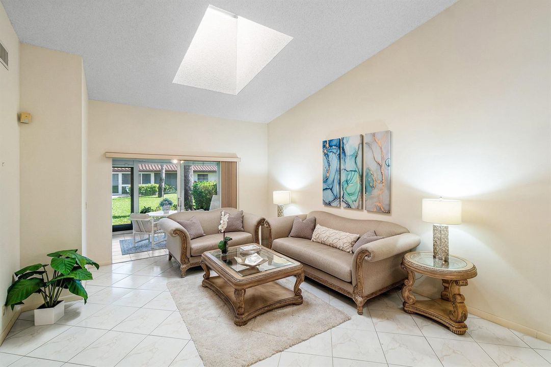 011-6123WaldwickCircle-DelrayBeach-FL-33
