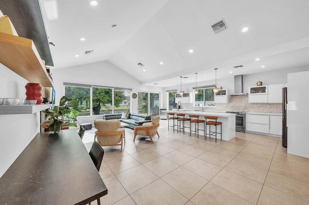 9 Living Area