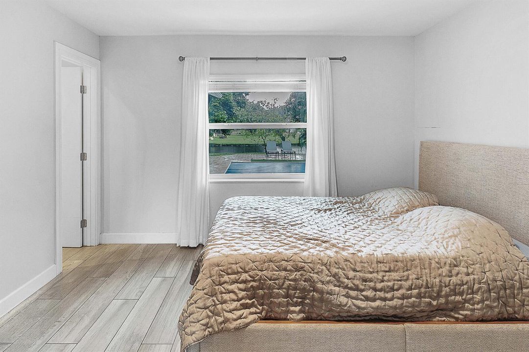 22 Guest Bedroom C (2)