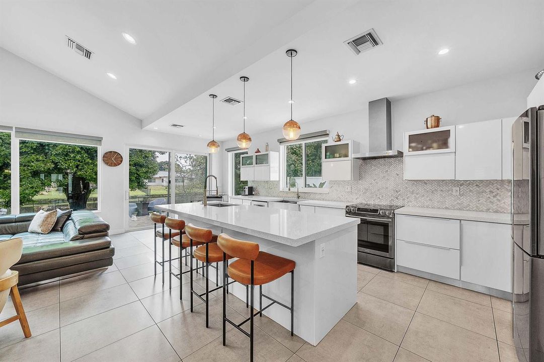 10 Kitchen (1)