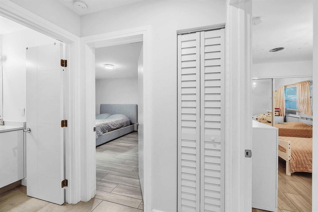 20 GUest Bedrooms