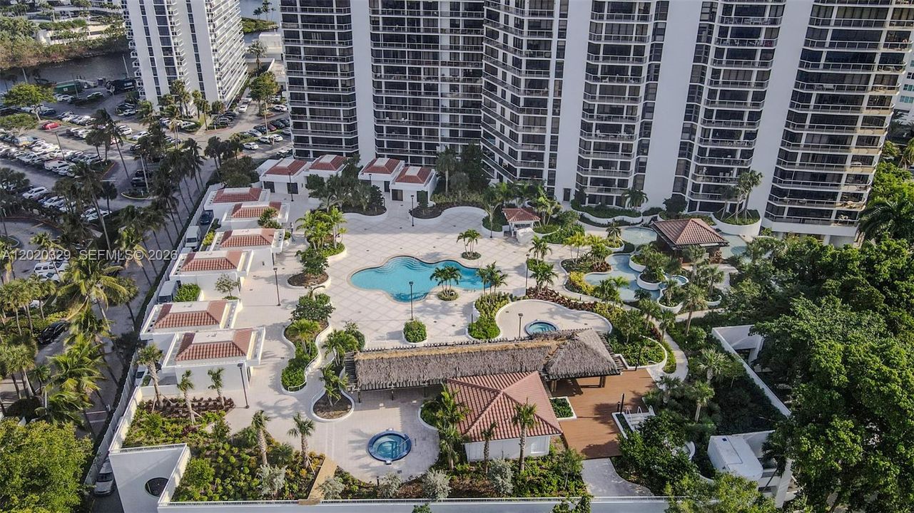 For Sale: $895,000 (2 beds, 2 baths, 1800 Square Feet)