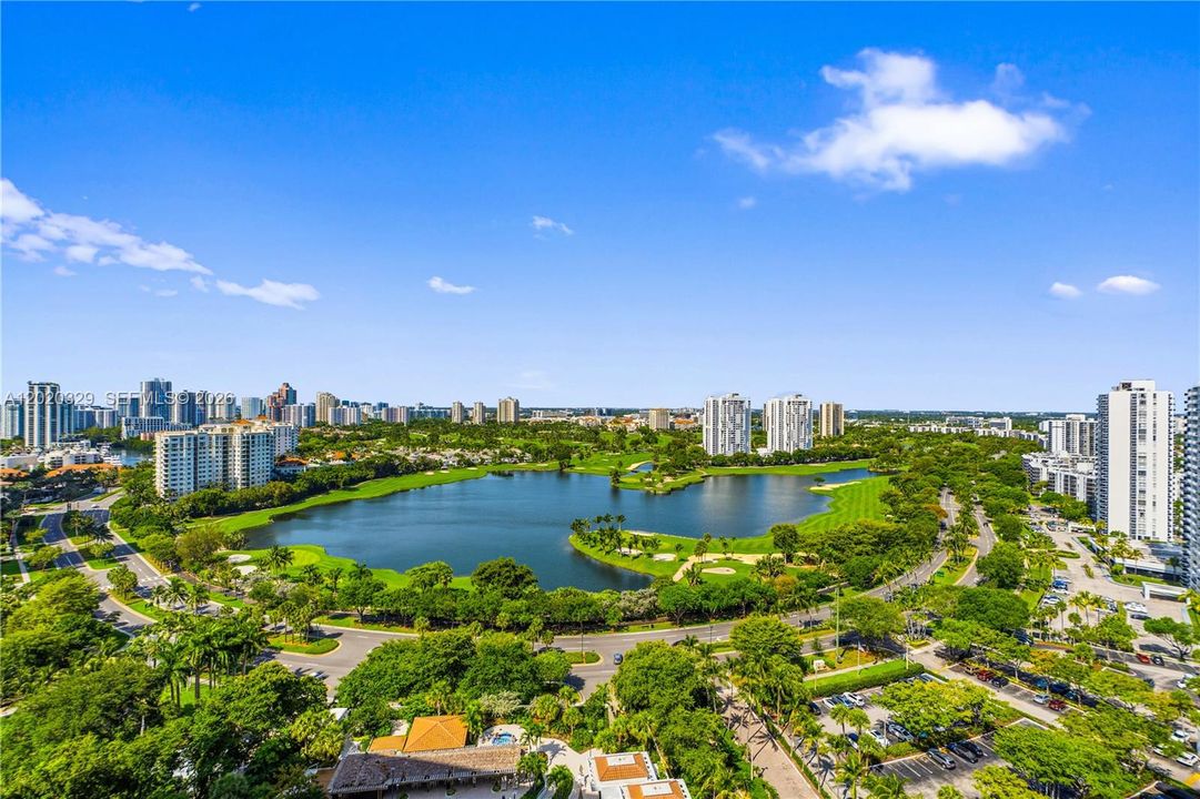 For Sale: $895,000 (2 beds, 2 baths, 1800 Square Feet)