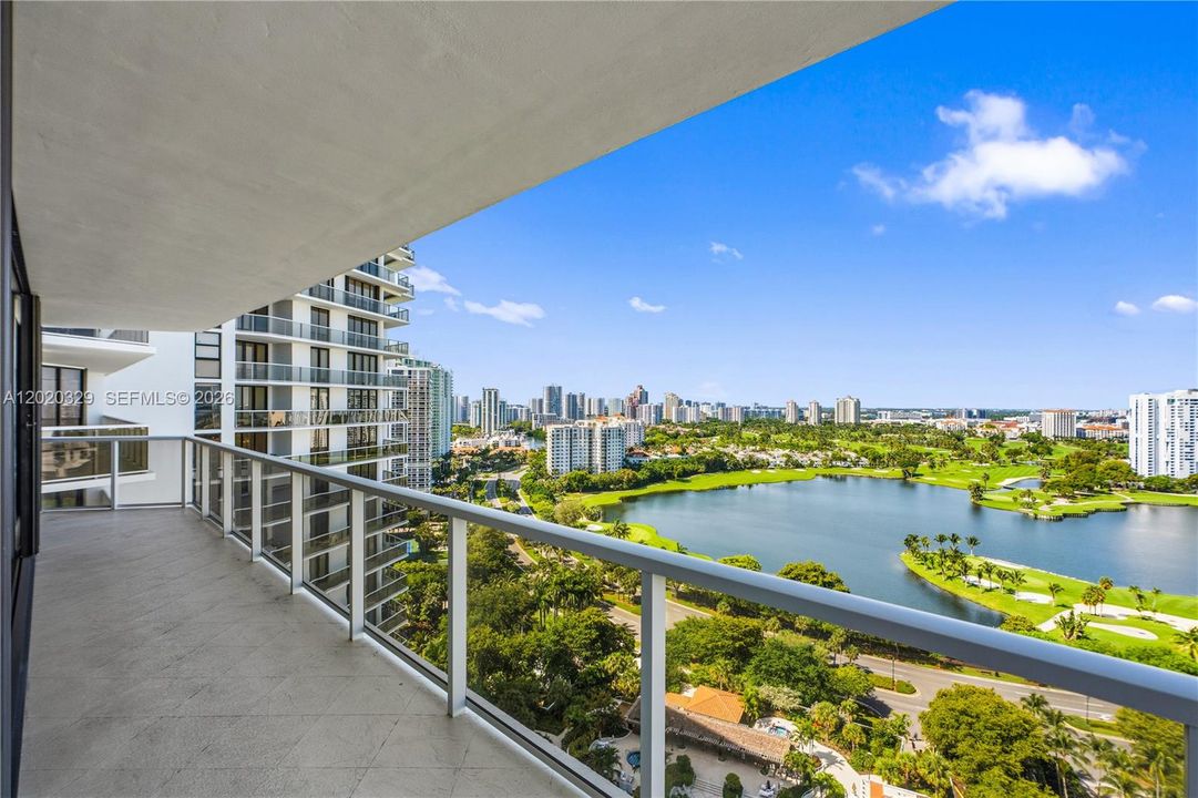 For Sale: $895,000 (2 beds, 2 baths, 1800 Square Feet)
