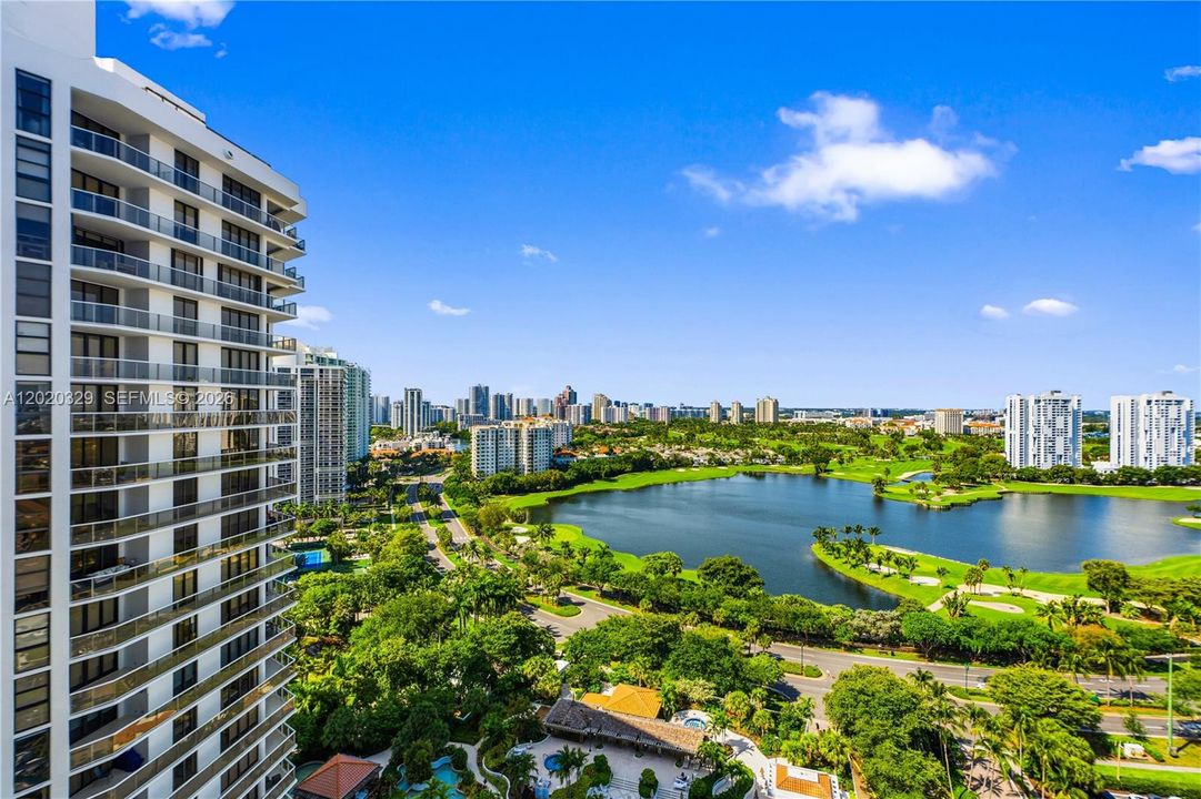 For Sale: $895,000 (2 beds, 2 baths, 1800 Square Feet)
