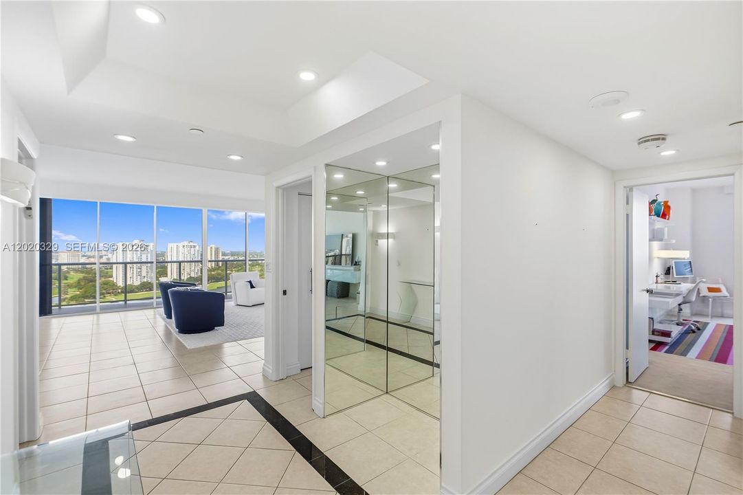 For Sale: $895,000 (2 beds, 2 baths, 1800 Square Feet)