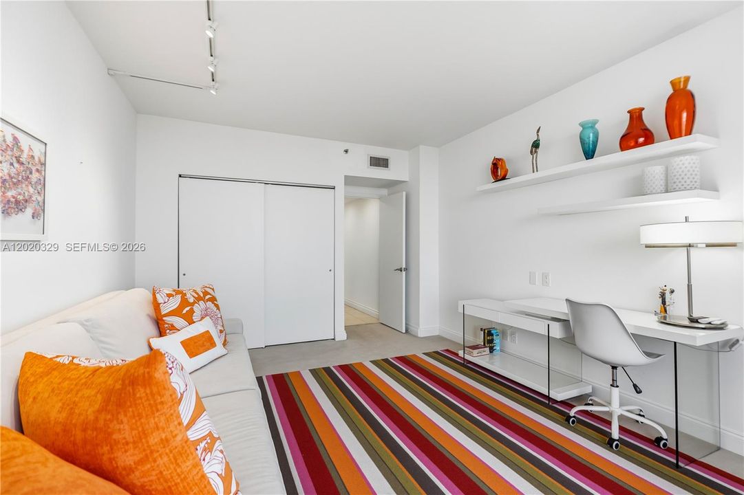 For Sale: $895,000 (2 beds, 2 baths, 1800 Square Feet)