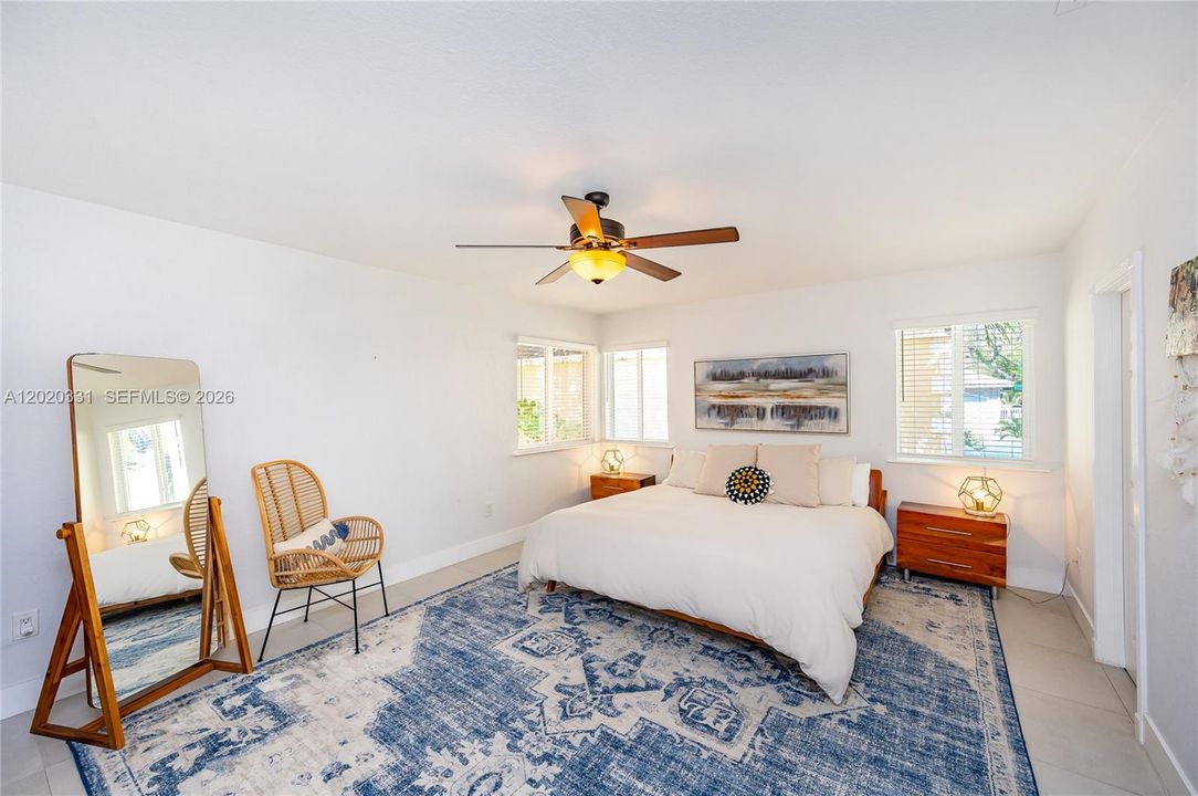 For Rent: $9,950 (3 beds, 3 baths, 2160 Square Feet)