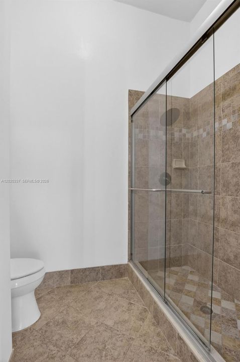 For Sale: $389,900 (2 beds, 2 baths, 1258 Square Feet)