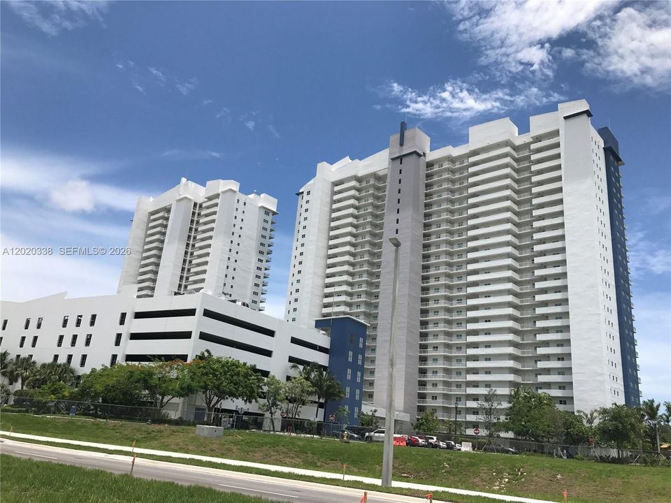 Недавно арендовано: $4,200 (3 спален, 3 ванн, 1801 Квадратных фут)