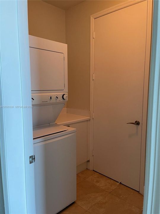 Недавно арендовано: $4,200 (3 спален, 3 ванн, 1801 Квадратных фут)