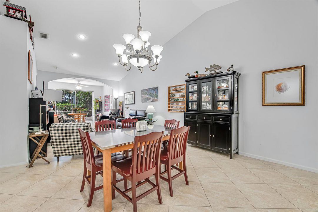 Living/Dining Area