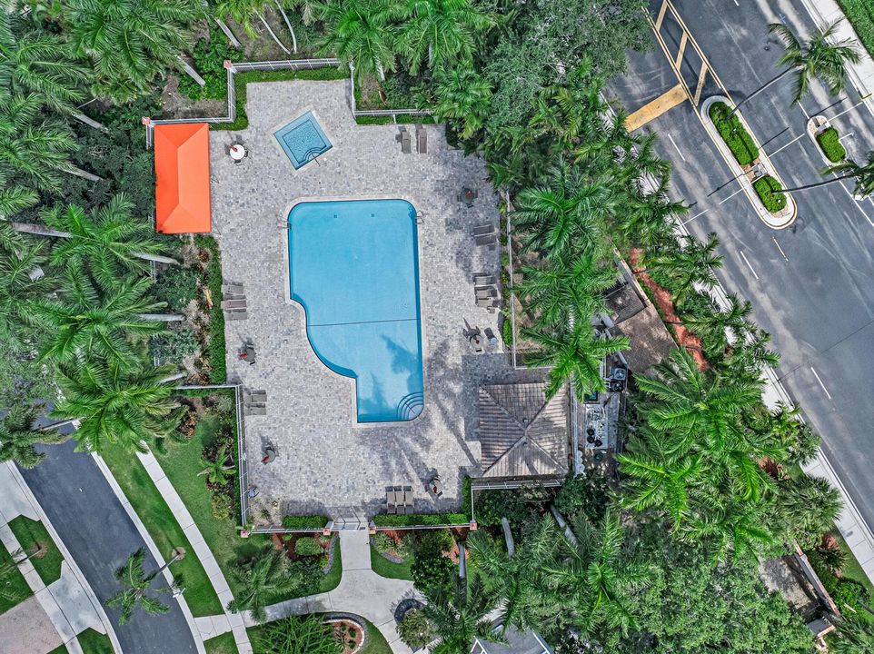 Palm Isles West Pool