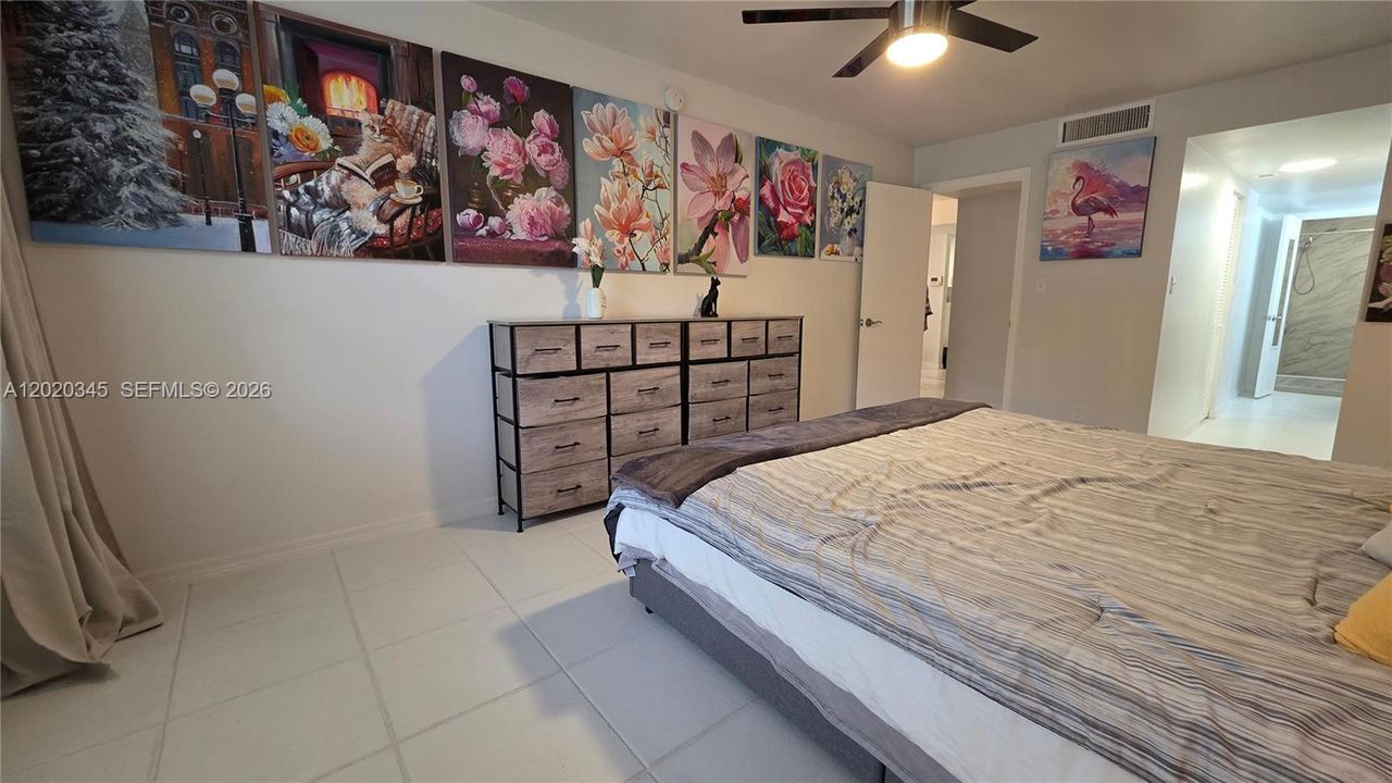 For Sale: $105,999 (1 beds, 1 baths, 1000 Square Feet)
