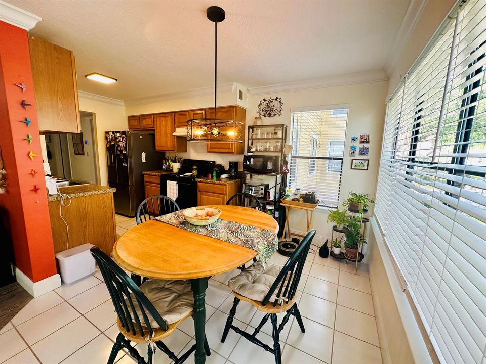 KITCHEN DINNING