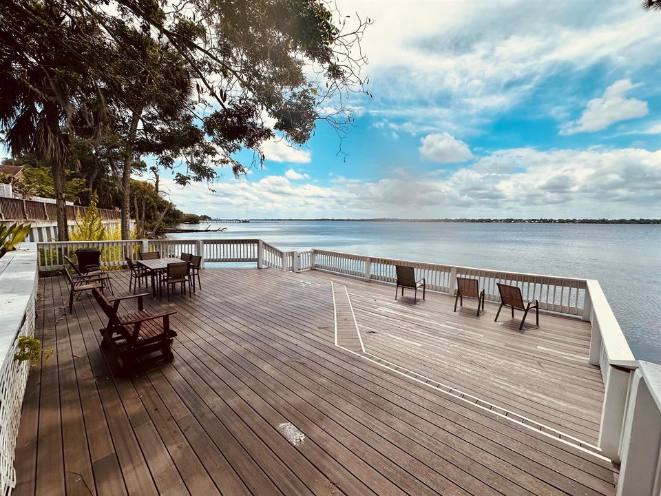 DOCK