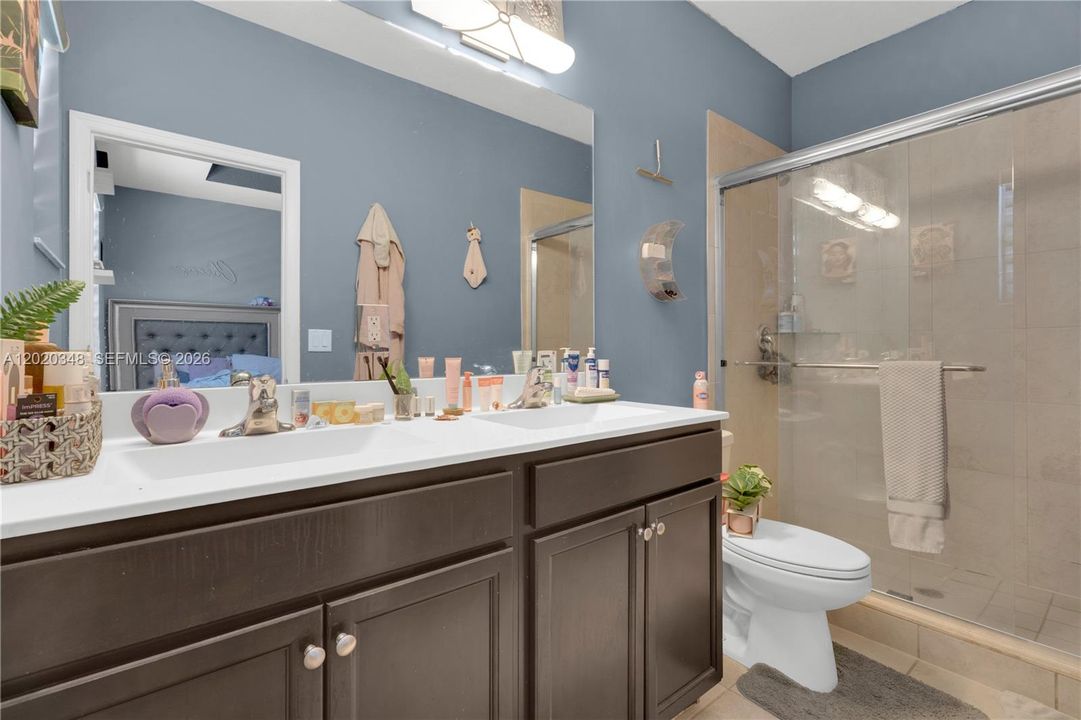 For Sale: $370,000 (3 beds, 2 baths, 1326 Square Feet)