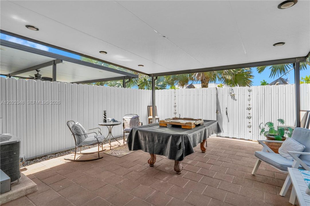 For Sale: $370,000 (3 beds, 2 baths, 1326 Square Feet)
