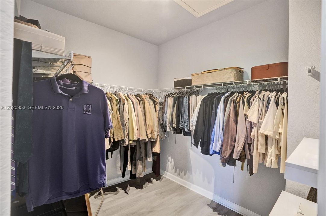 Active With Contract: $510,000 (3 beds, 2 baths, 1968 Square Feet)