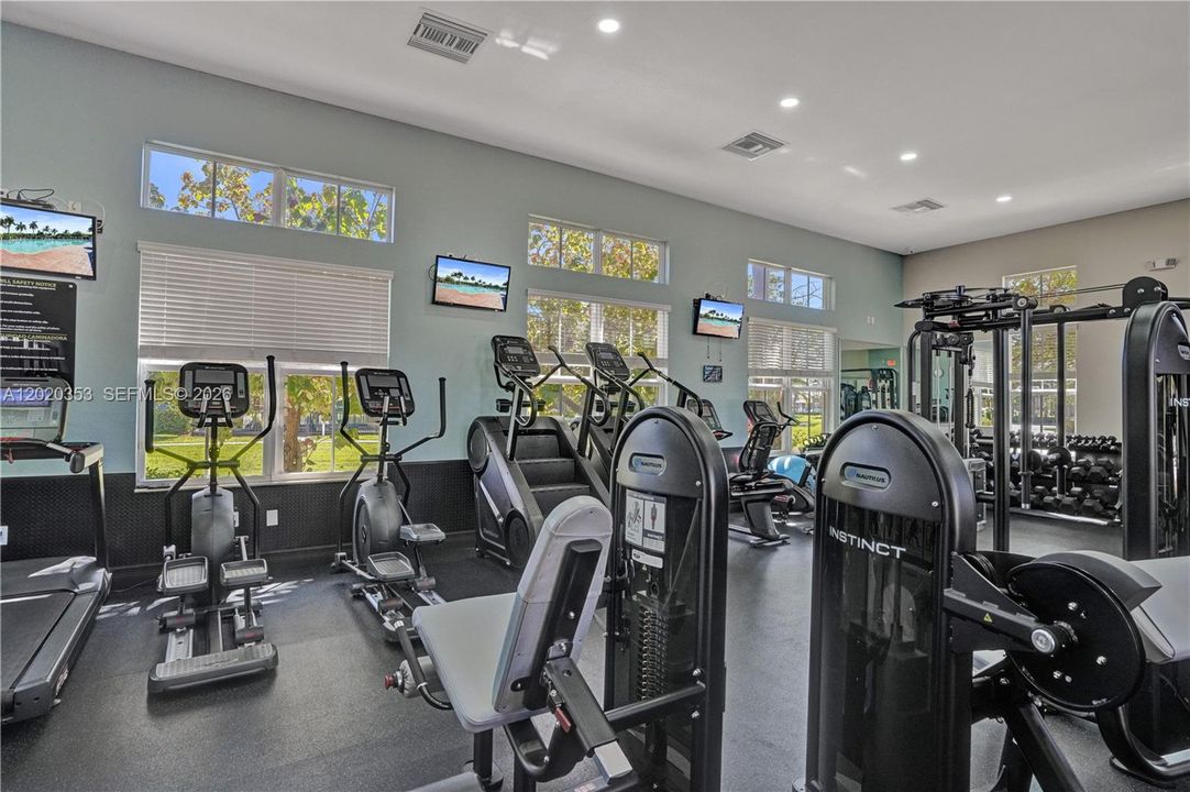 Active With Contract: $510,000 (3 beds, 2 baths, 1968 Square Feet)