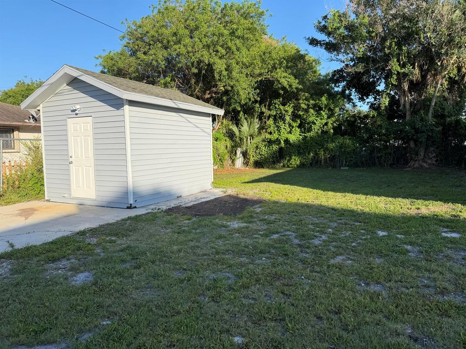 Shed