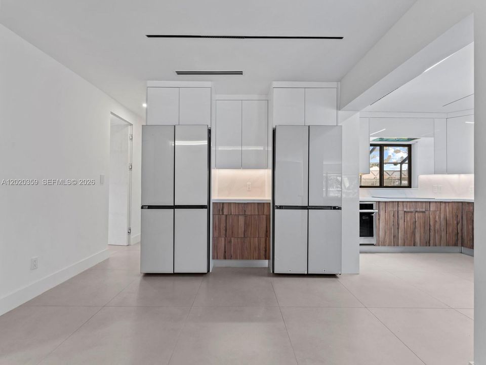 На продажу: $875,000 (4 спален, 2 ванн, 2047 Квадратных фут)