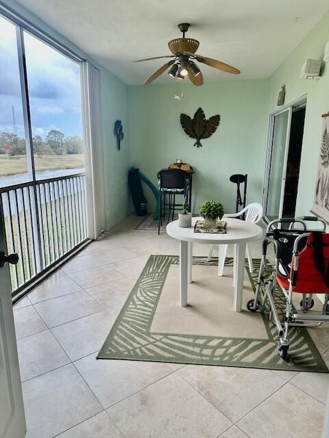 2183 Wild Meadow porch