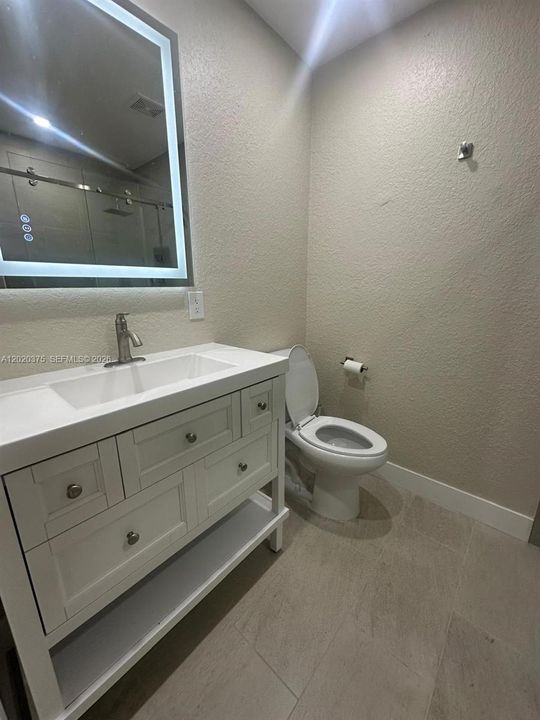 For Rent: $3,350 (3 beds, 2 baths, 1056 Square Feet)