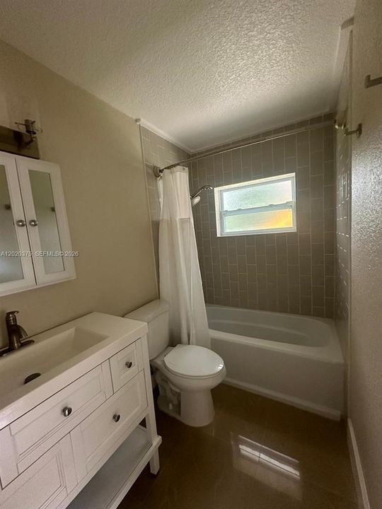 For Rent: $3,350 (3 beds, 2 baths, 1056 Square Feet)
