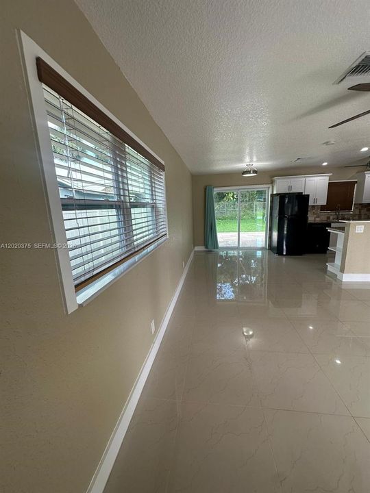 For Rent: $3,350 (3 beds, 2 baths, 1056 Square Feet)