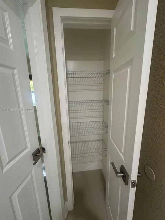 For Rent: $3,350 (3 beds, 2 baths, 1056 Square Feet)