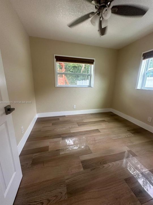 For Rent: $3,350 (3 beds, 2 baths, 1056 Square Feet)