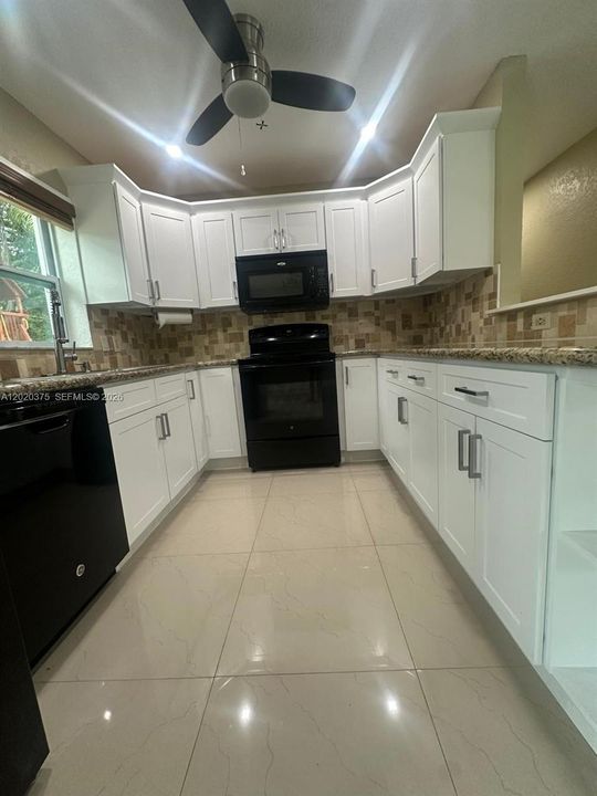 For Rent: $3,350 (3 beds, 2 baths, 1056 Square Feet)