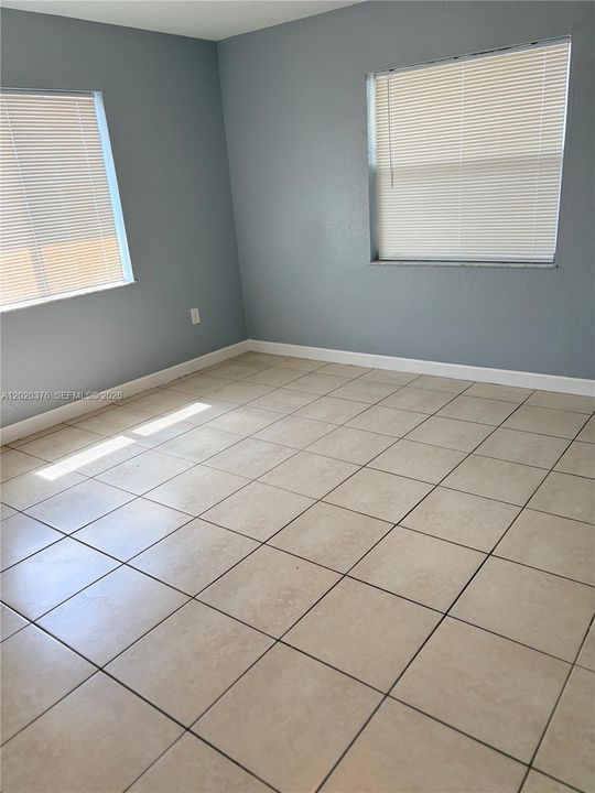 En Renta: $1,800 (2 camas, 1 baños, 940 Pies cuadrados)