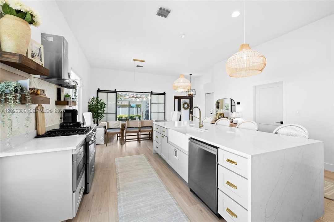 Active With Contract: $825,000 (4 beds, 3 baths, 2102 Square Feet)