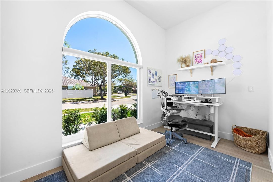Active With Contract: $825,000 (4 beds, 3 baths, 2102 Square Feet)