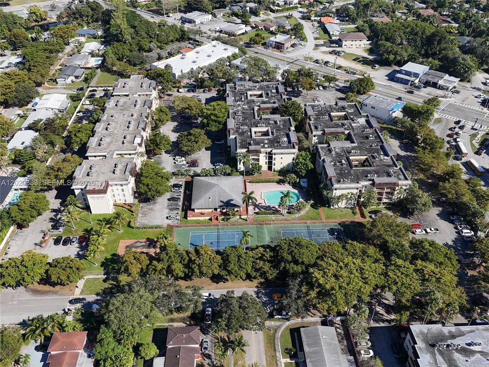 En Venta: $200,000 (2 camas, 2 baños, 1046 Pies cuadrados)