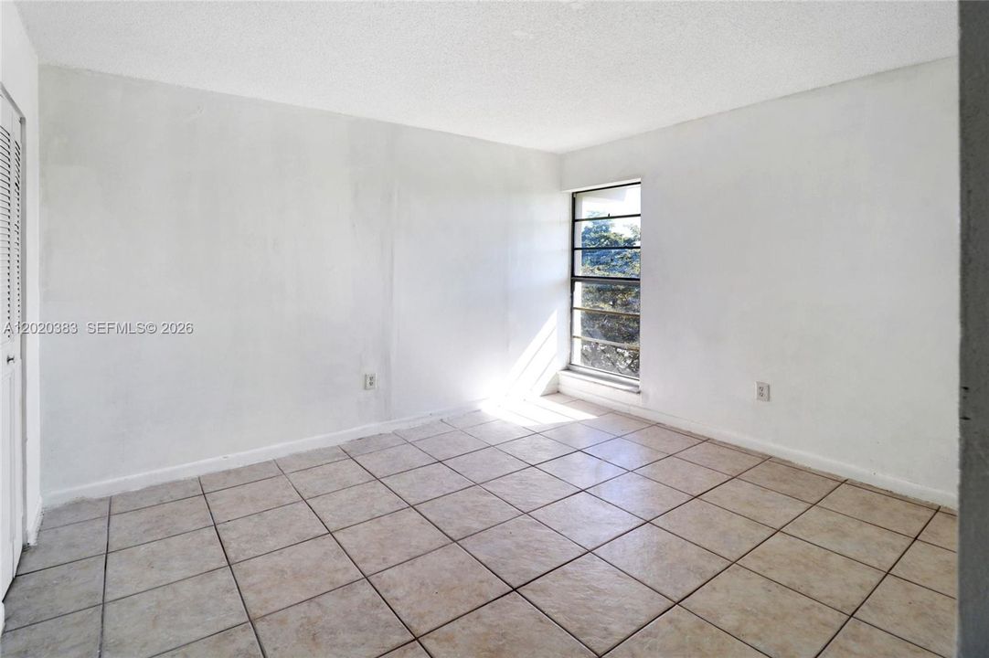 En Venta: $200,000 (2 camas, 2 baños, 1046 Pies cuadrados)