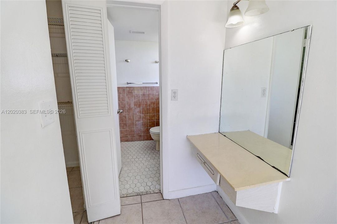 En Venta: $200,000 (2 camas, 2 baños, 1046 Pies cuadrados)