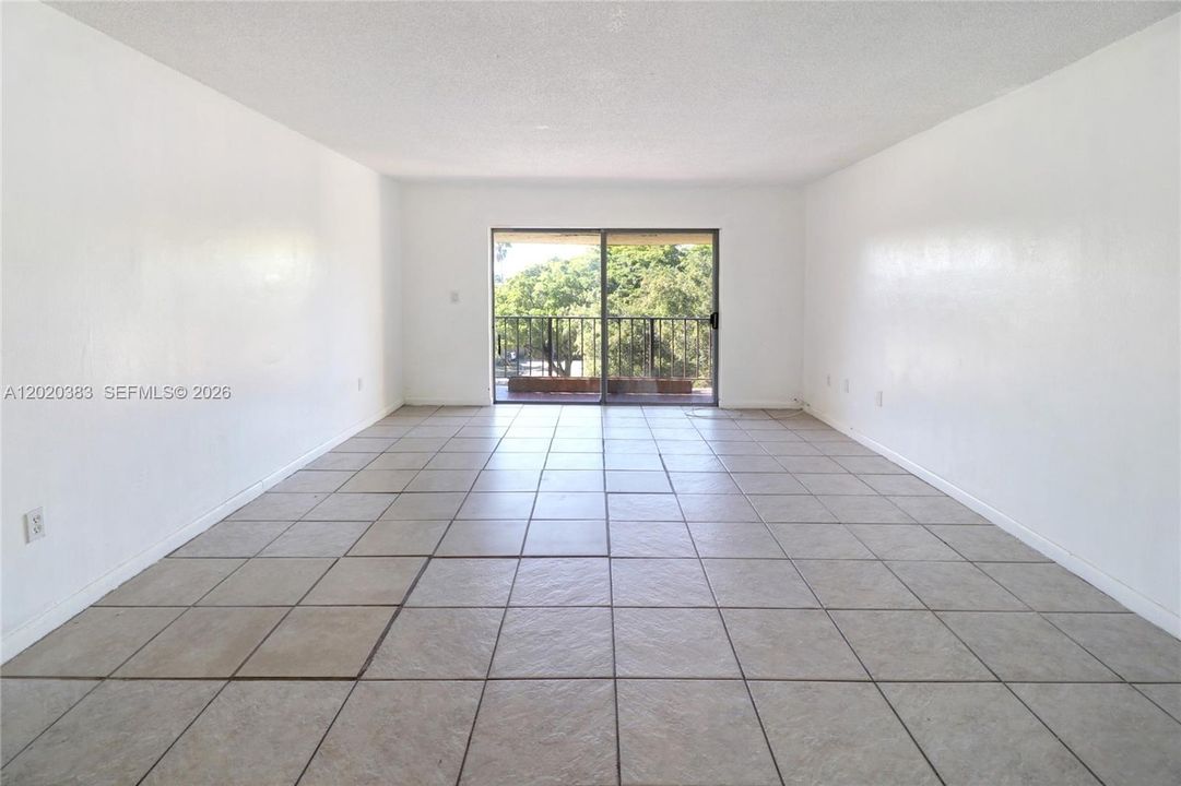 En Venta: $200,000 (2 camas, 2 baños, 1046 Pies cuadrados)
