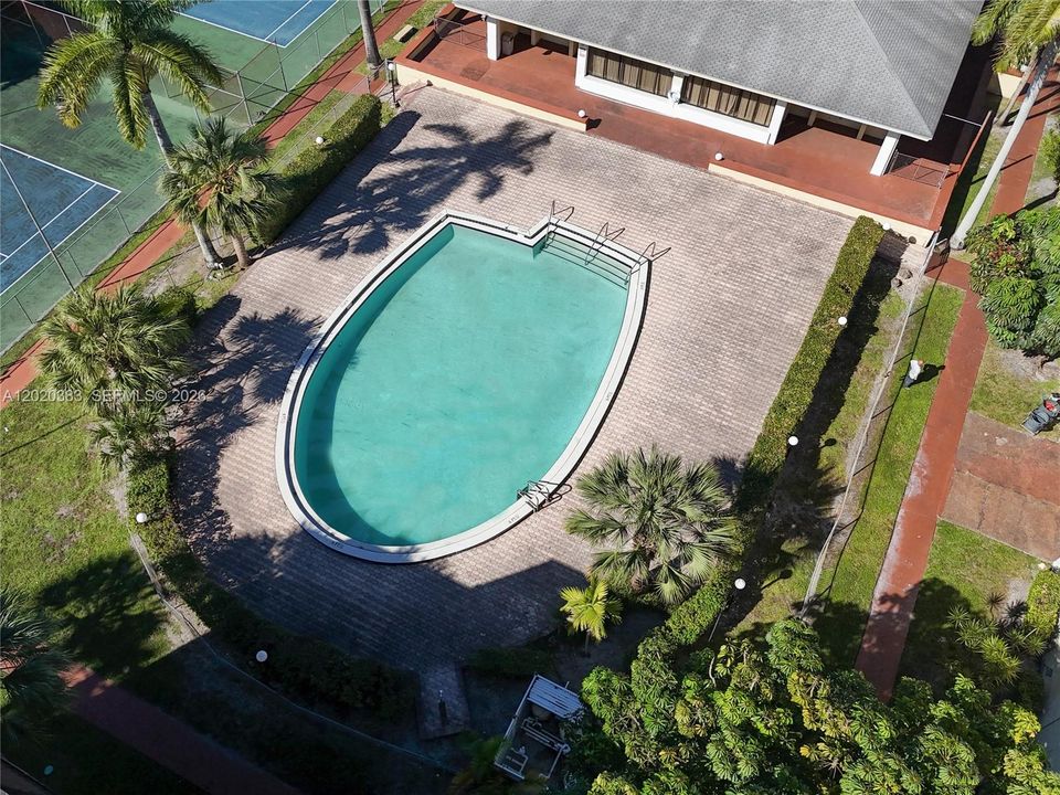 En Venta: $200,000 (2 camas, 2 baños, 1046 Pies cuadrados)