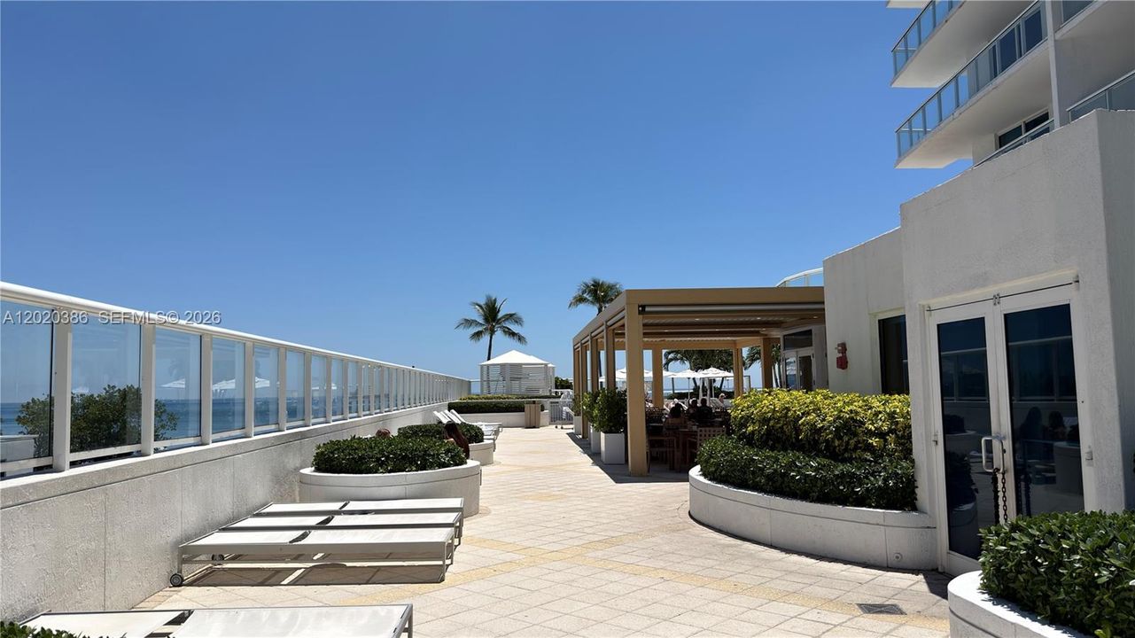 For Sale: $600,000 (2 beds, 2 baths, 1308 Square Feet)