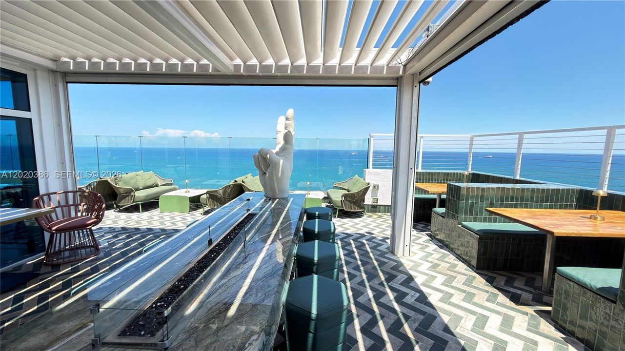For Sale: $600,000 (2 beds, 2 baths, 1308 Square Feet)